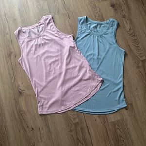 Cute workout tank top set!